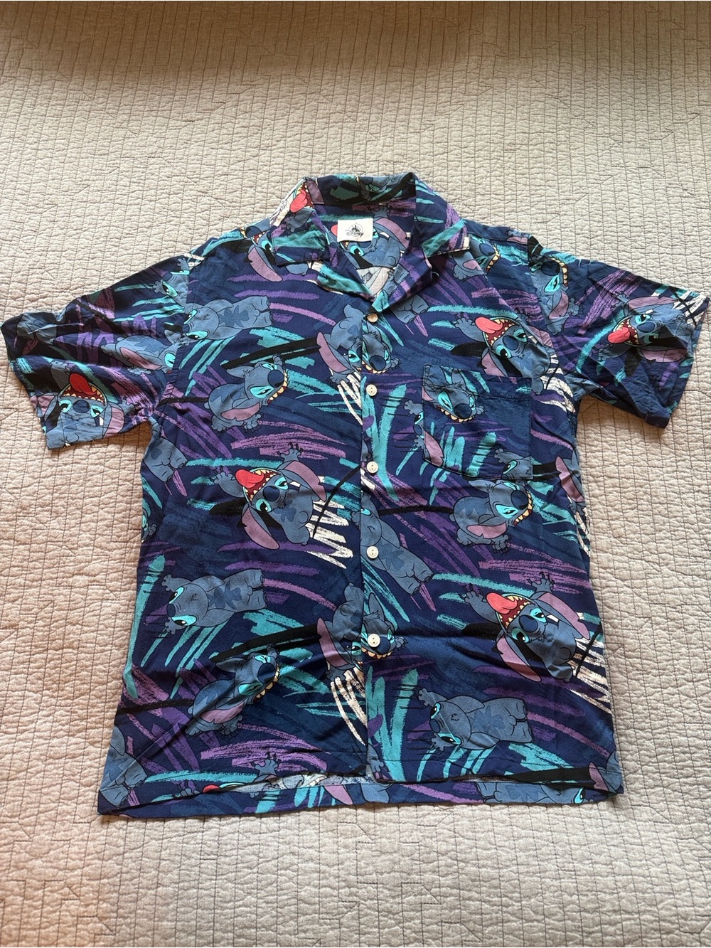 Disney Stitch Hawaiian Shirt Men’s Small Button Up